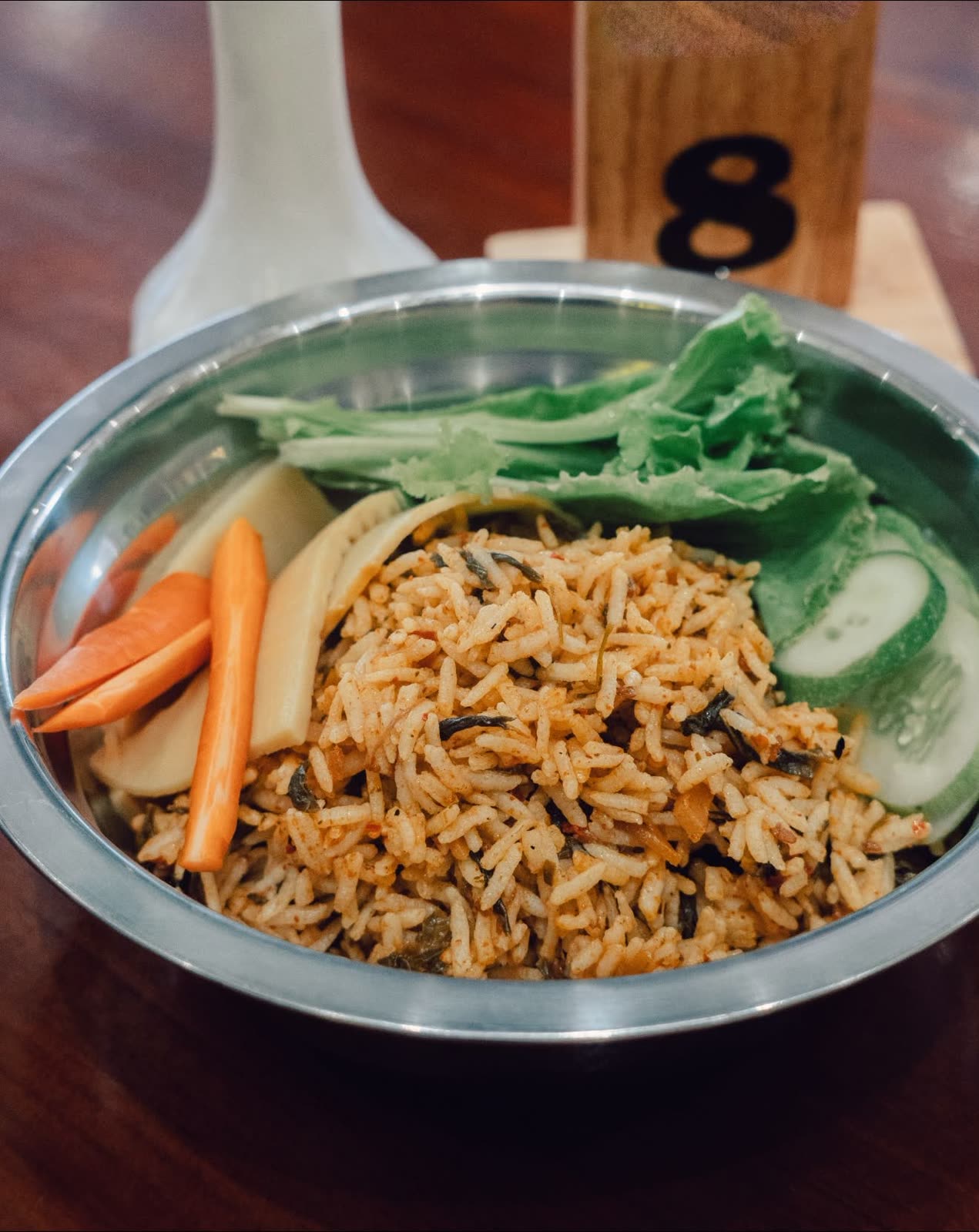 Fried rice with fresh vegetables