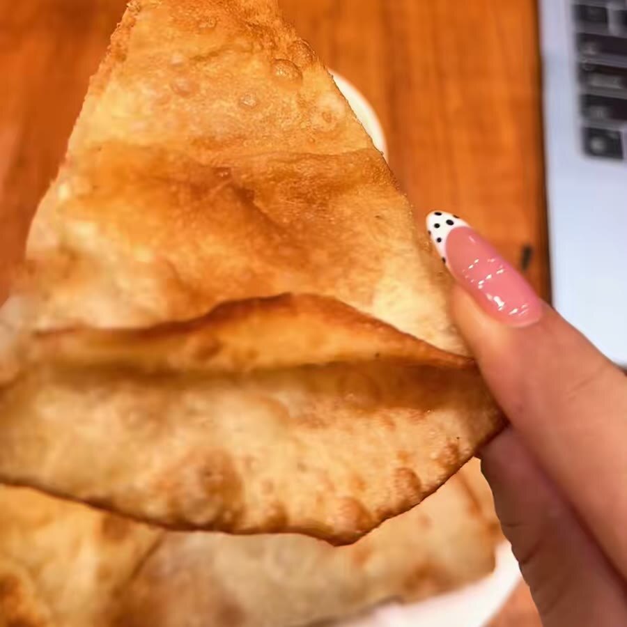 Palata flatbread with bean curry